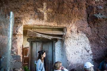 El Cabildo organiza recorridos por este monumento natural para dar a conocer su historia y sus riquezas (Foto TA)